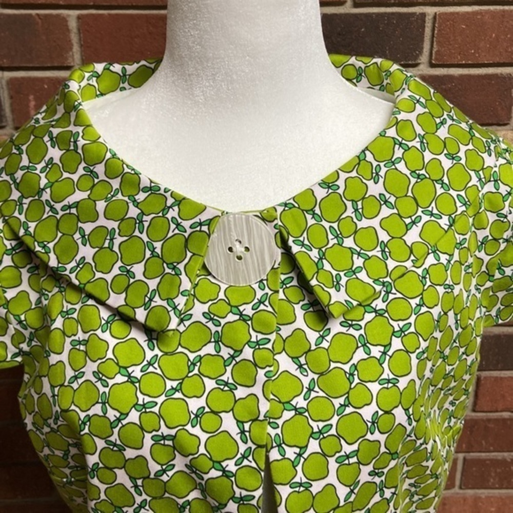 Jennifer Reale Design Apple‎ Pattern Long Jacket Size Small